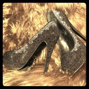 Aldo sparkly size 6 heels
